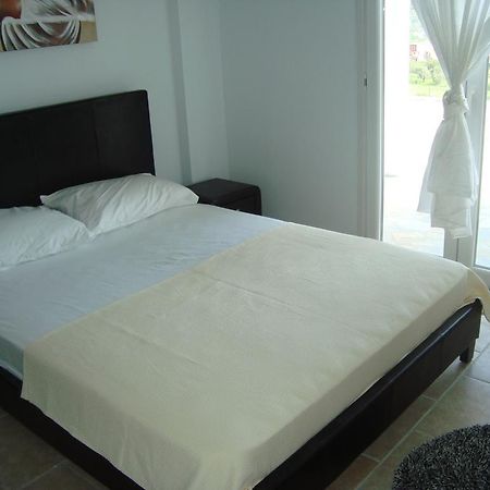 King'S View Apartment Anaxos Luaran gambar